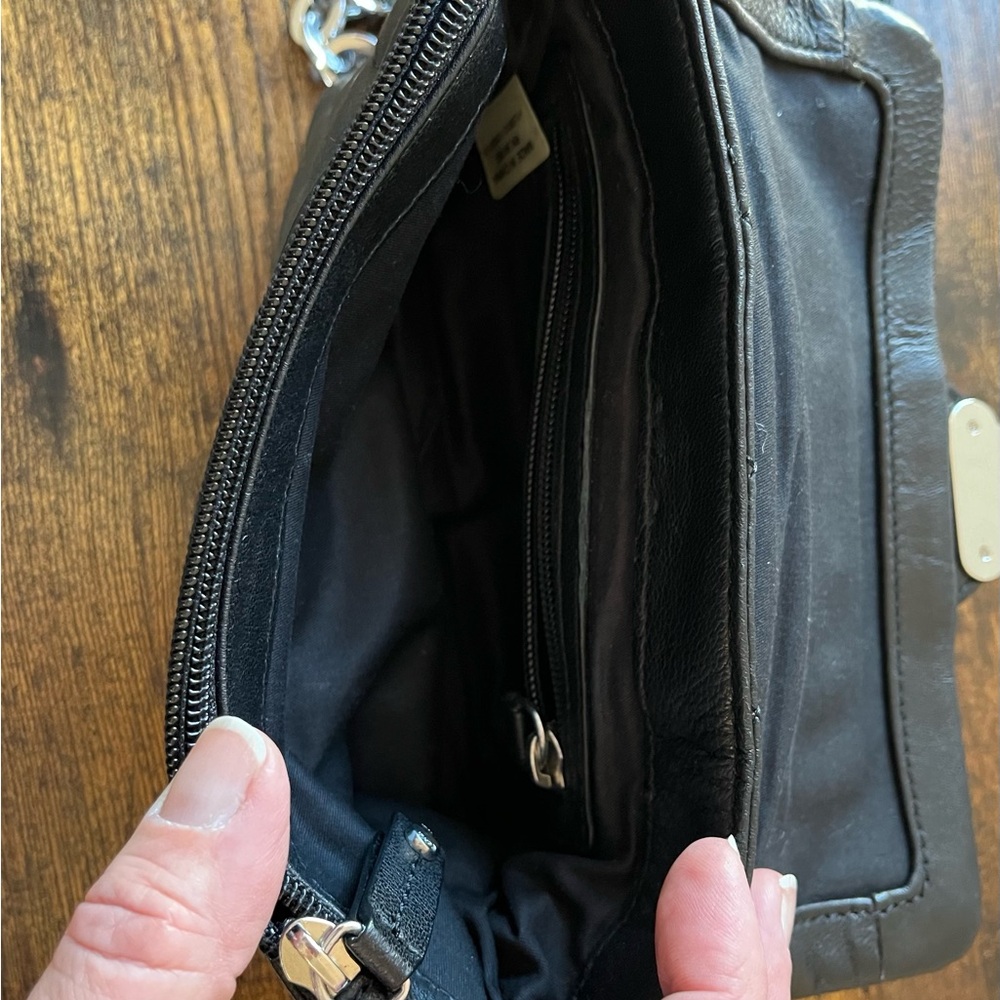 Calvin Klein Black Quilted Crossbody Bag - Picture 7 of 10